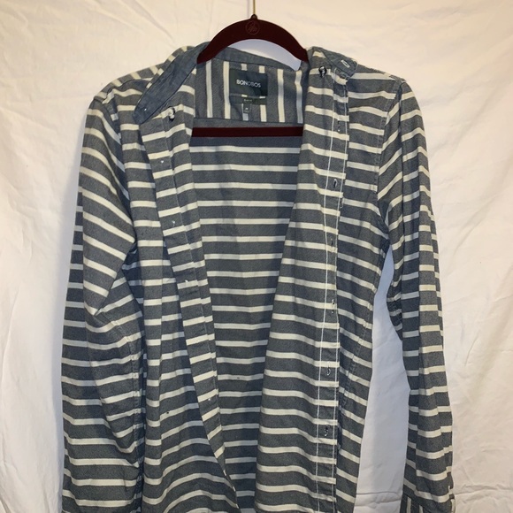 Button up striped dress shirt - Picture 2 of 4